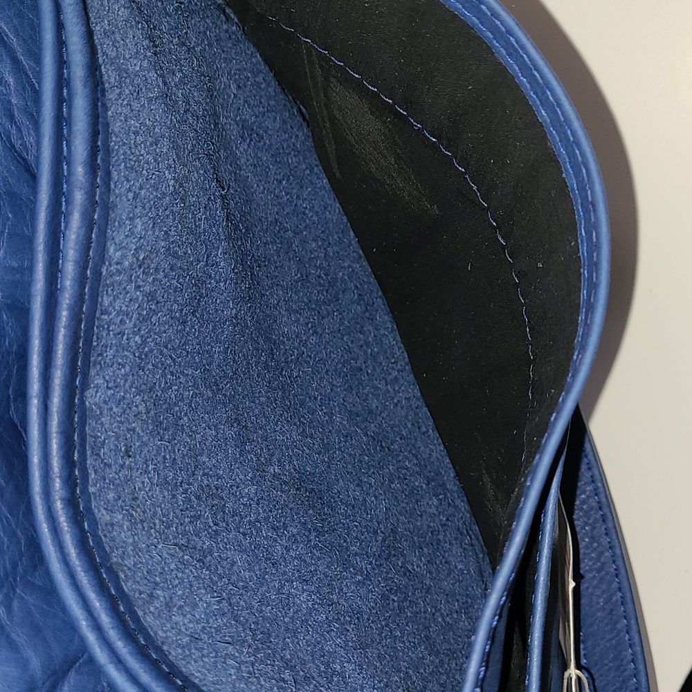 Elie Handbags Blue leather crossbody - Picture 7 of 11
